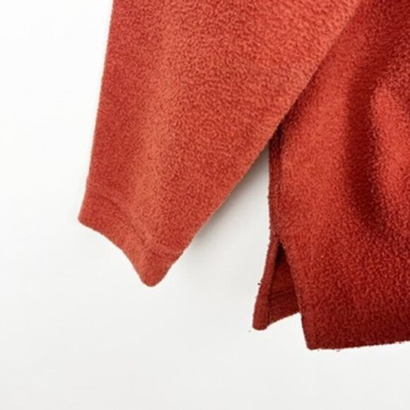 Tommy Bahama Textured V-Neck Fleece Pullover Sweater. Rust. Men's Size XL - Picture 3 of 12